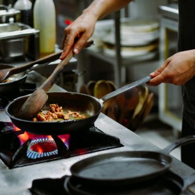 We Cook Your Meals